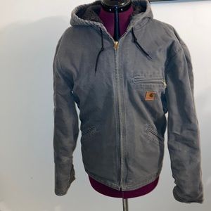 Carhartt small insulated coat with lots of functional pockets. Gray